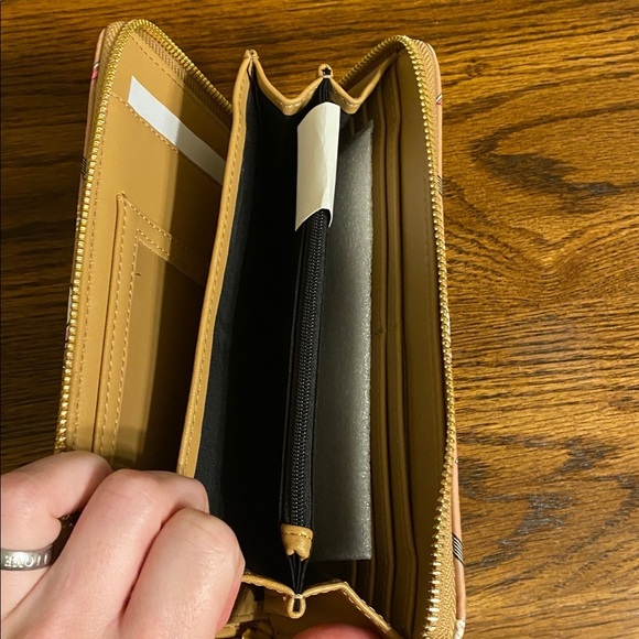 Betsey Johnson Zip-Around Wallet - Picture 4 of 6